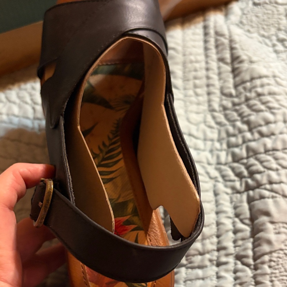 boc Black and Brown Leather Wedges - Picture 5 of 6